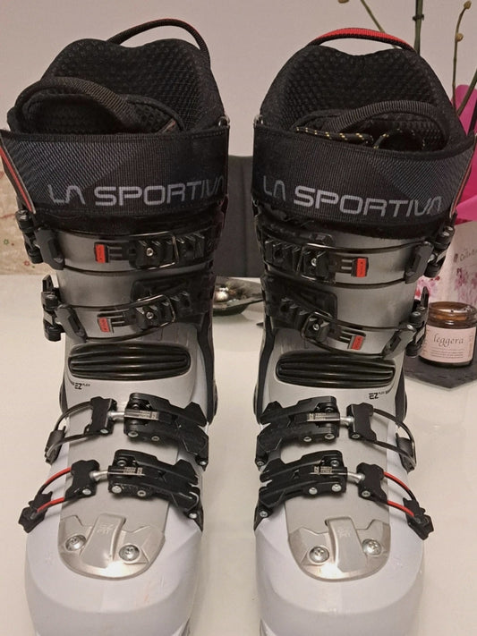 Scarponi sci alpinismo La Sportiva Vega WS 24.5 usati