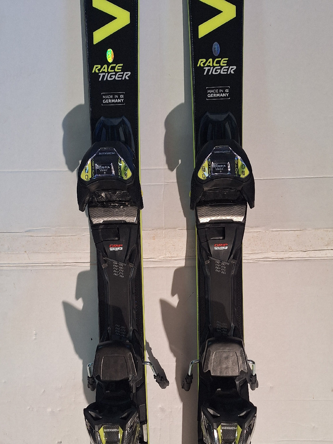 SCI VOLKL RACETIGER 158cm SC 2026 Usati