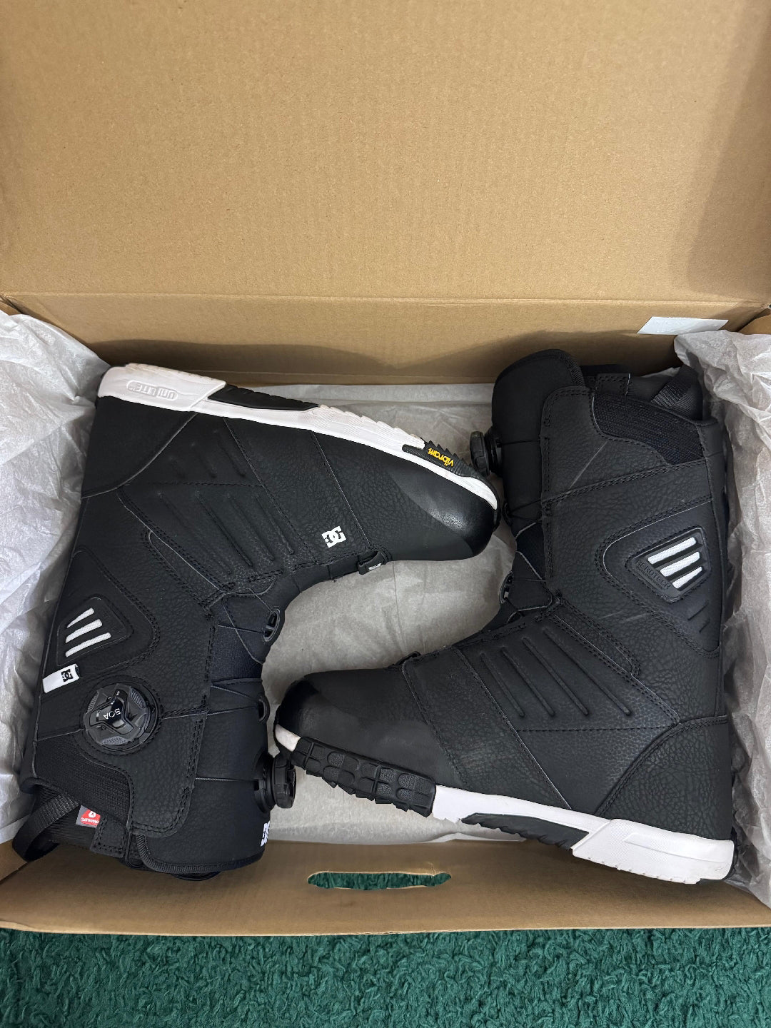 DC JUDGE 2026 - TOP DI GAMMA (TG 42.5 - 9,5 US) usato