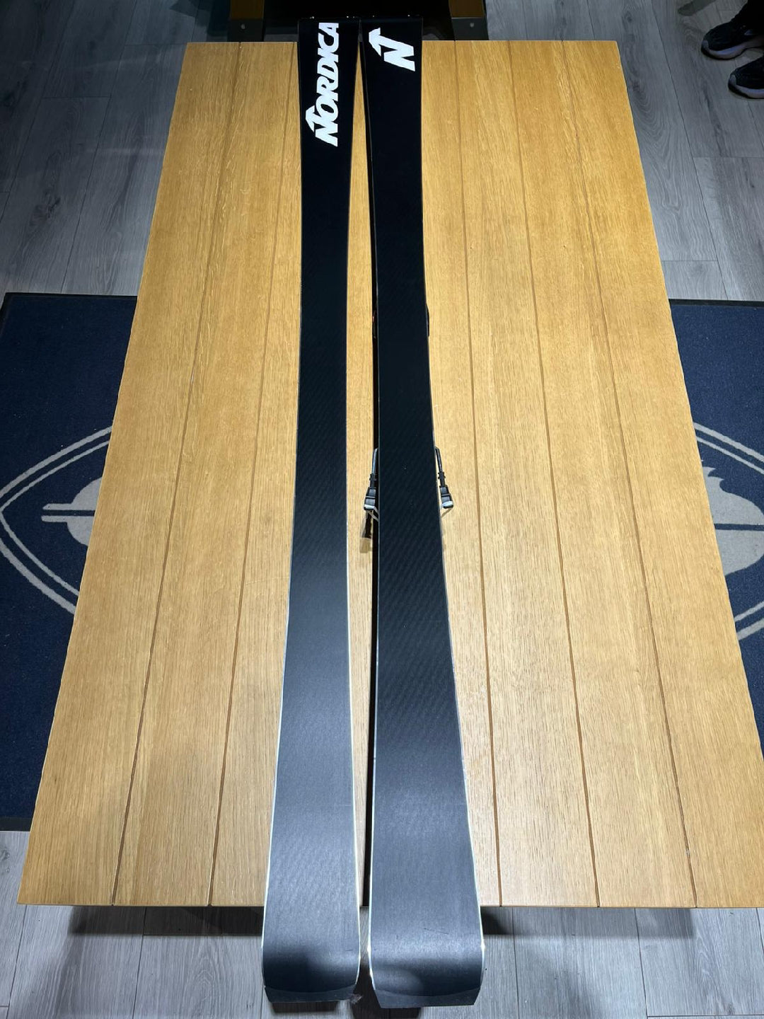 sci Nordica multigara dobermann NUOVO R15cm Altezza 170cm