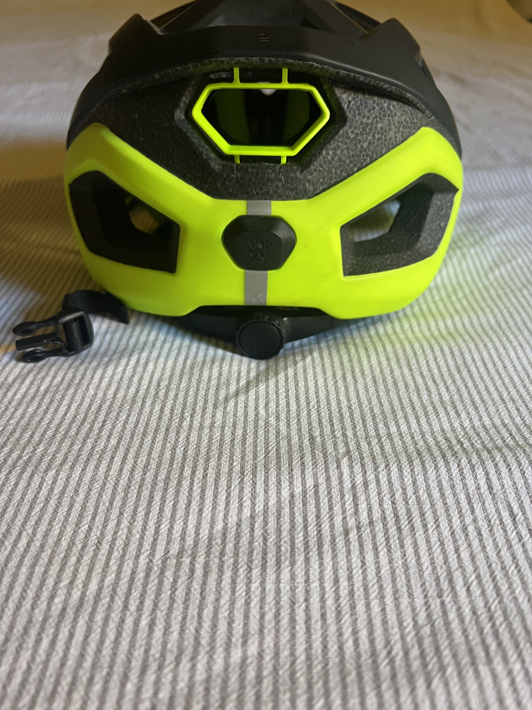 caschetto bici Van Rysel nero e giallo fluo tg. XL usato