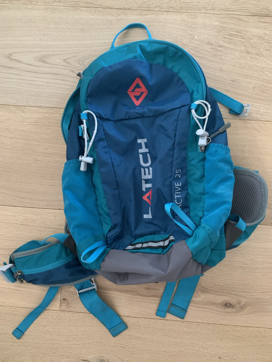zaino Latech trekking 25 litri usato