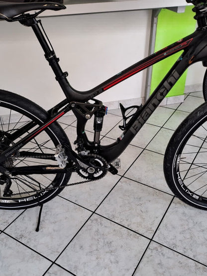 MTB filo Bianchi 27.5 carbonio usato