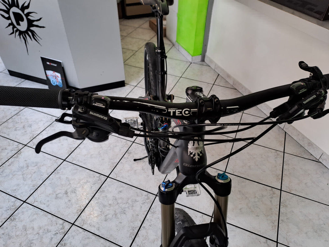 MTB filo Bianchi 27.5 carbonio usato