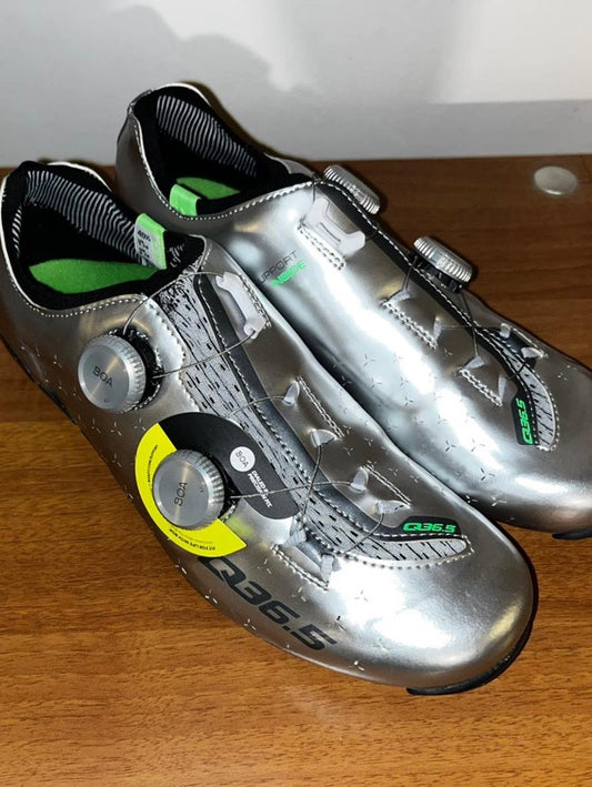 scarpe da ciclismo Q36.5 nuove