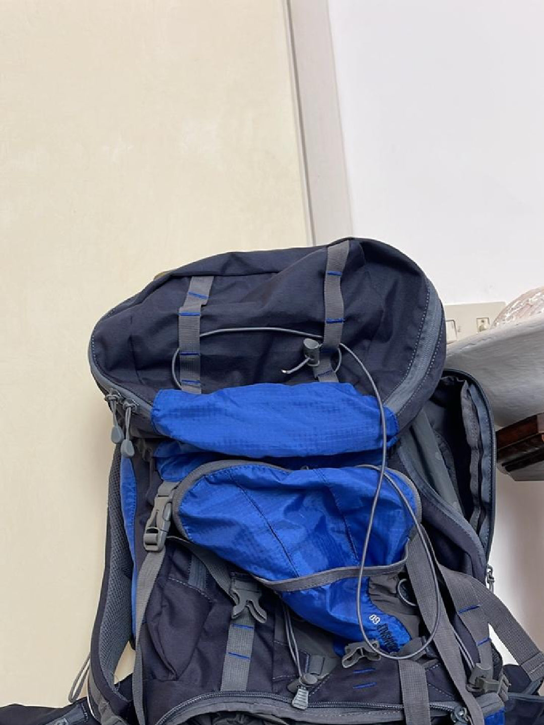 Zaino trekking Ferrino 60 litri usato