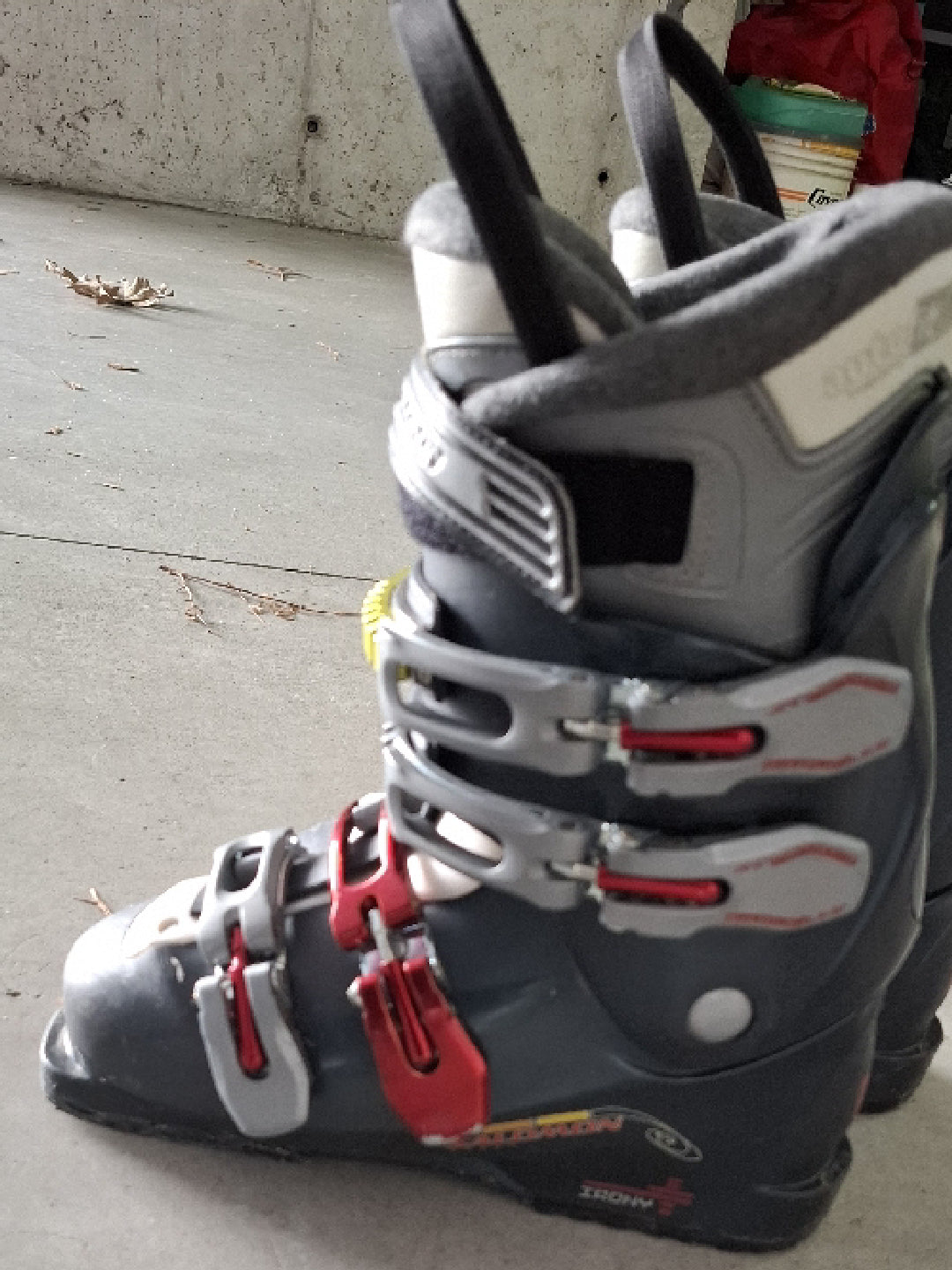 scarponi sci Salomon tg. 24.5 usati