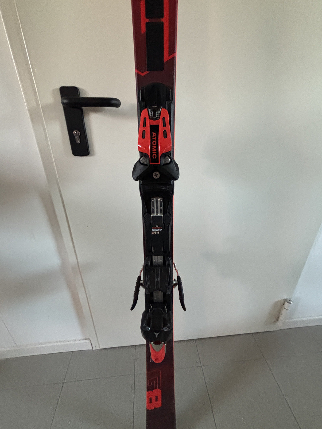 sci Atomic Redster g8 182cm r17.3 usati