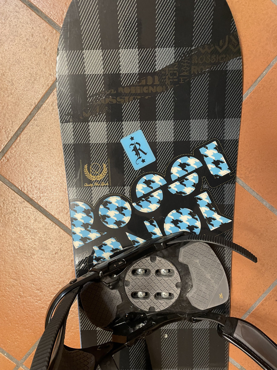 Snowboard Rossignol 155cm + attacchi usato