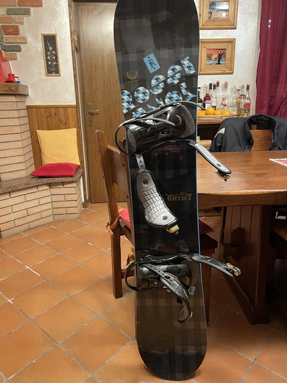 Snowboard Rossignol 155cm + attacchi usato