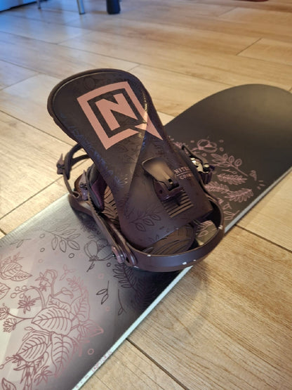 149cm Snowboard Nitro Mystique da donna + attacchi  S-M-L usato