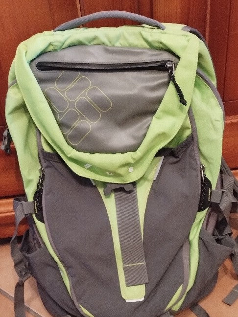Zaino trekking Columbia 35/40 lt usato