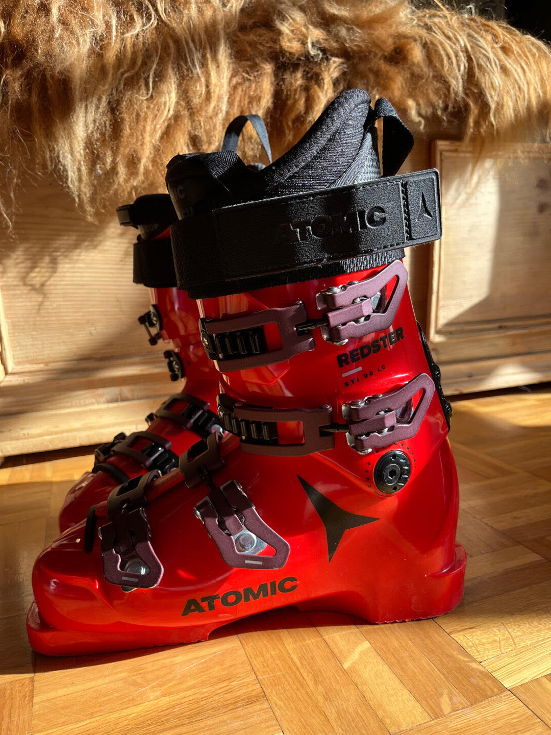 Scarponi gara Atomic tg. 25.5 usati 3 volte