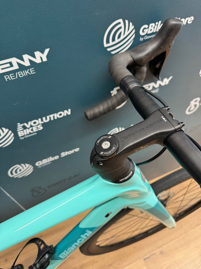 Bianchi Infinito Disc Ultegra Di2 12v Taglia 53 - Usata