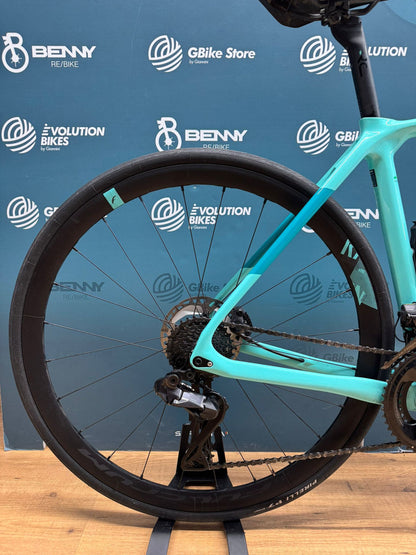 Bianchi Infinito Disc Ultegra Di2 12v Taglia 53 - Usata