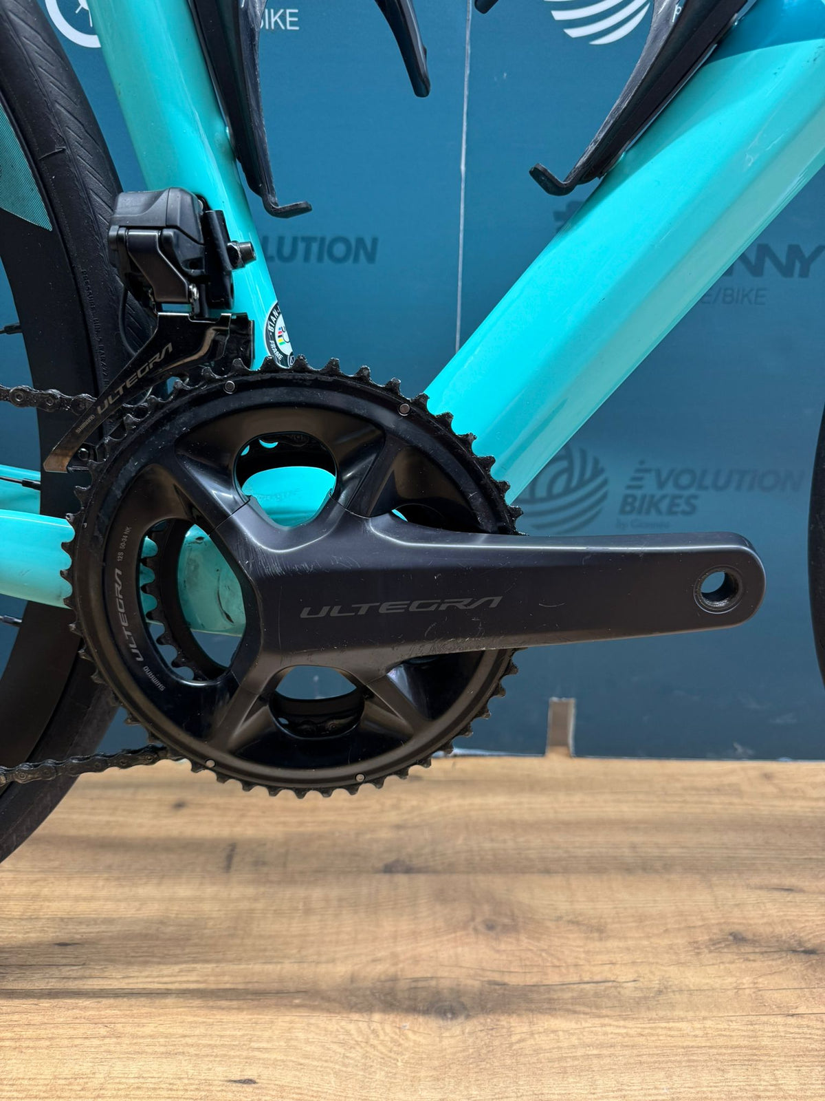 Bianchi Infinito Disc Ultegra Di2 12v Taglia 53 - Usata
