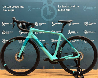 Bianchi Infinito Disc Ultegra Di2 12v Taglia 53 - Usata