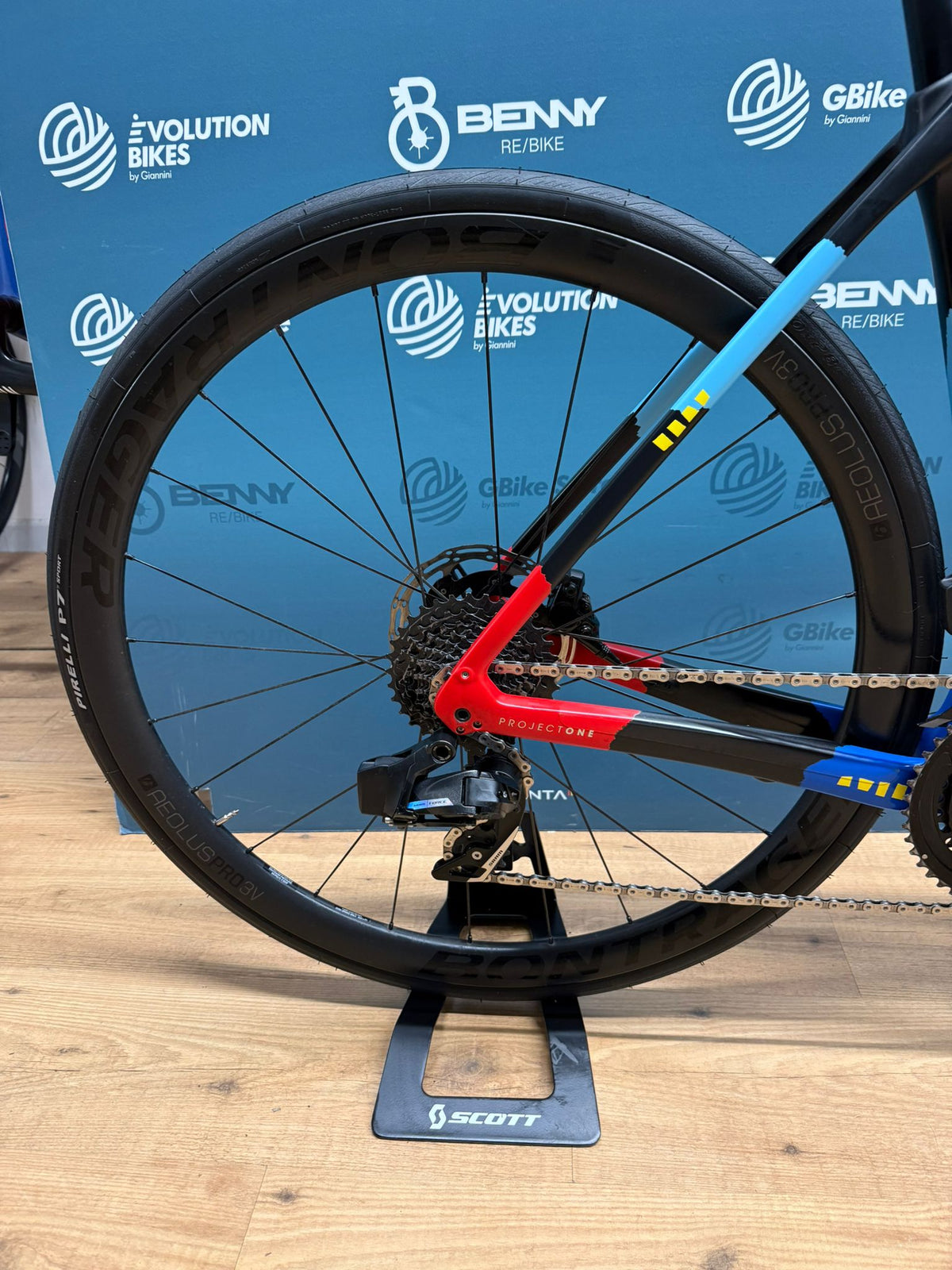 Trek Domane SLR 7 AXS Team Replica Taglia 54 - Usata