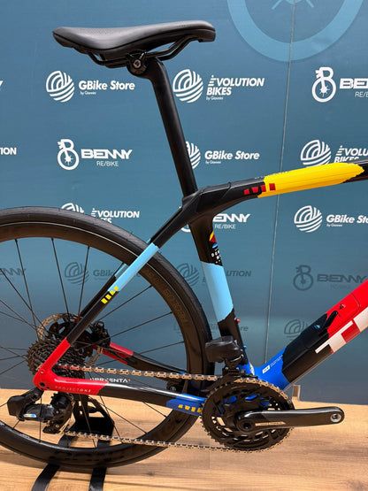 Trek Domane SLR 7 AXS Team Replica Taglia 54 - Usata