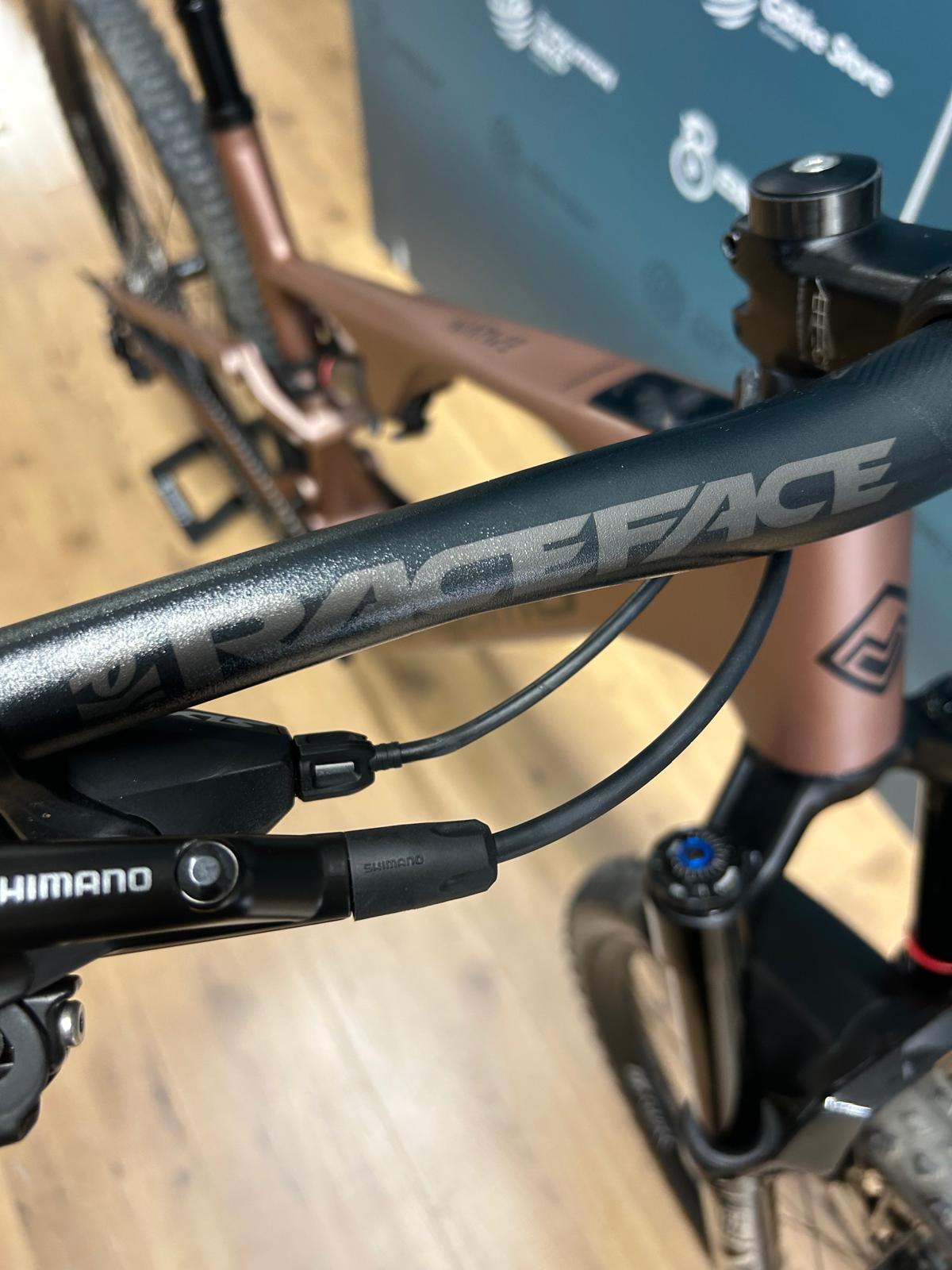 Megamo Native 10 Taglia L - Usata