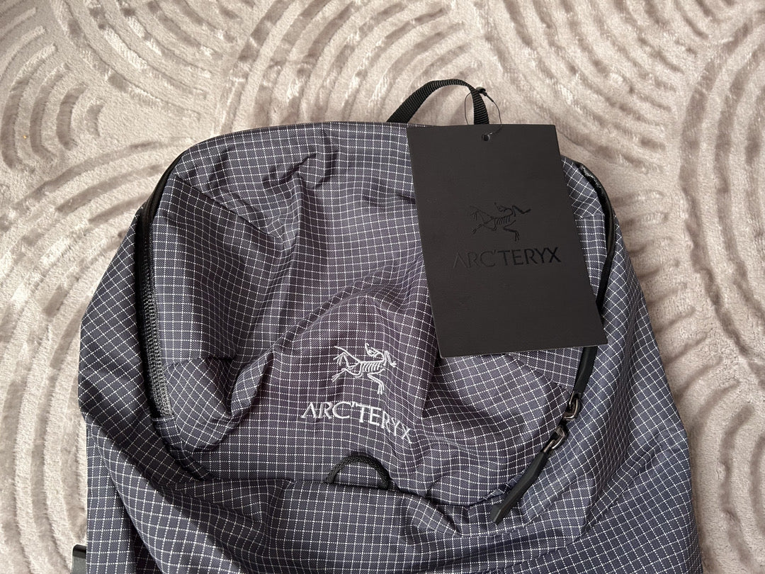 Zaino arc'teryx conseal 15l nuovo