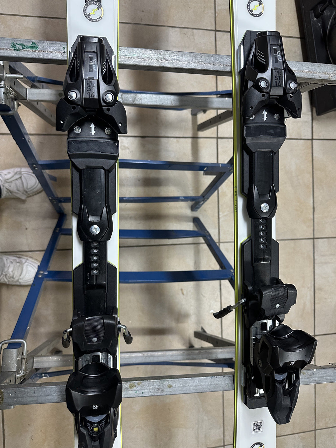 175cm Sci Head WC Rebels e-Speed r16.9 2022 usati