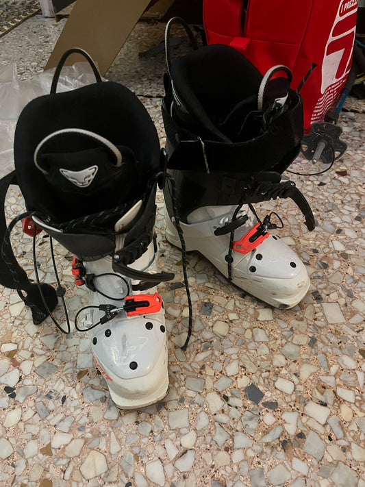 Scarponi sci scialpinismo Dynafit neo tg. 23cm usati