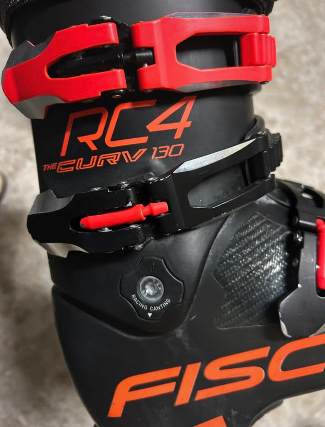 Scarponi sci Fischer RC4 The Curv 130 Vacuum 25.5 usati