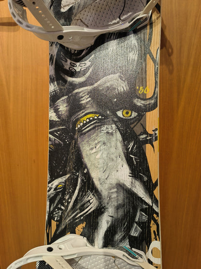 Tavola snowboard yes-pickyourline 156cm usata