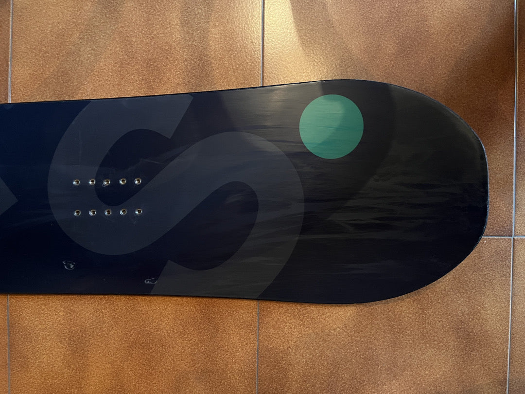 Tavola da snowboard YES The Basic 154cm usata (no attacchi)