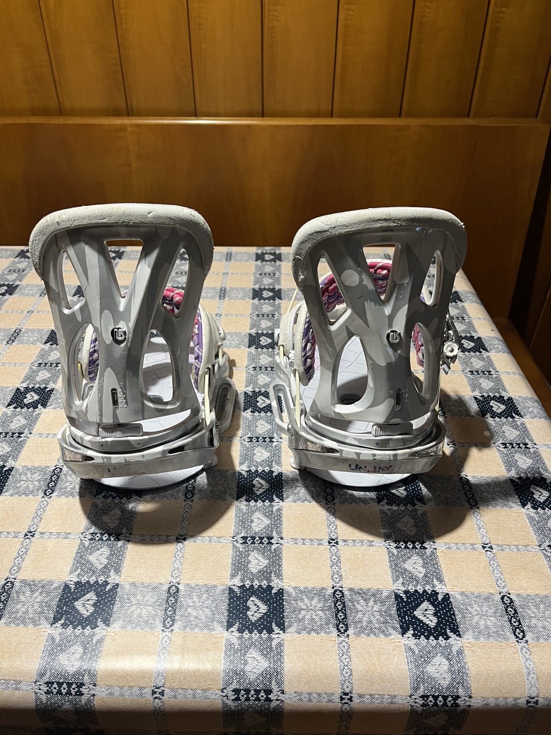 Attacchi snowboard Burton un Inc est 2009 fluo tg. L usati