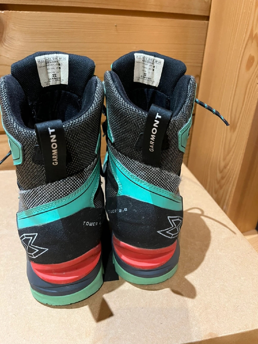 Scarponi GARMONT TOWER 2.0 GTX tg. 39 usati