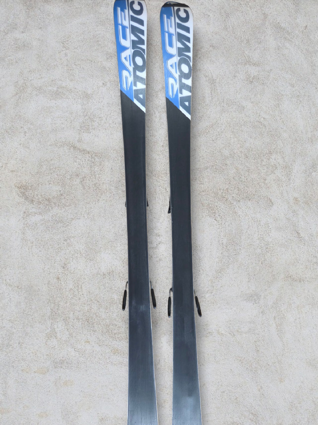 Sci Atomic Race 155 cm da gara con attacchi – Usati