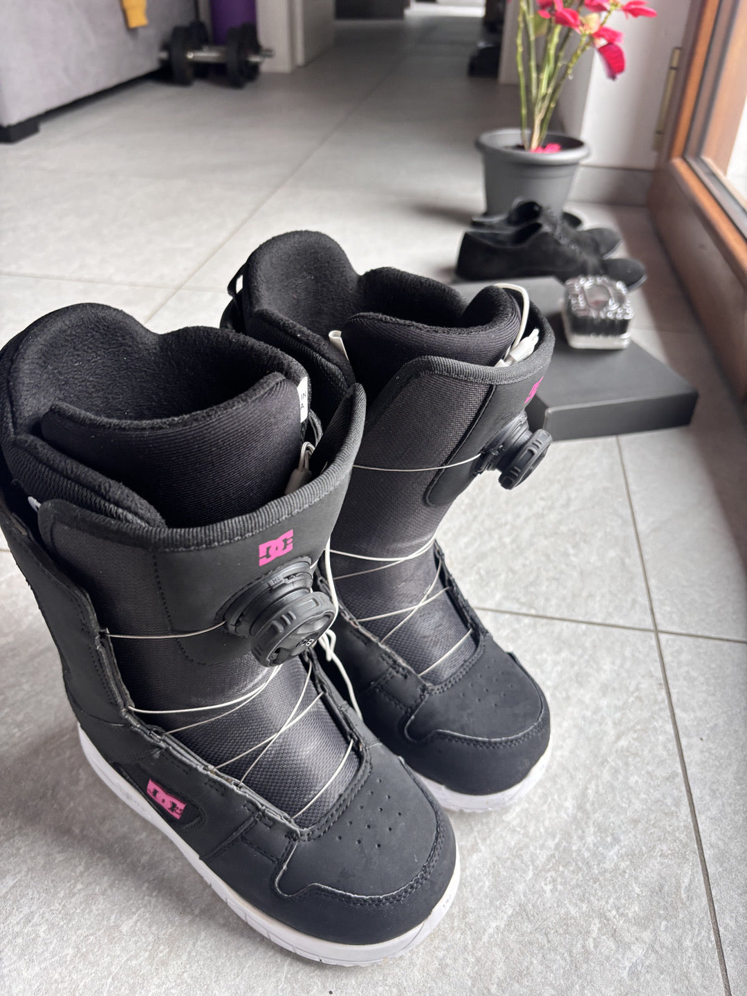 Scarpone DC snowboard donna/bambino tg 36/36.5 usato poco
