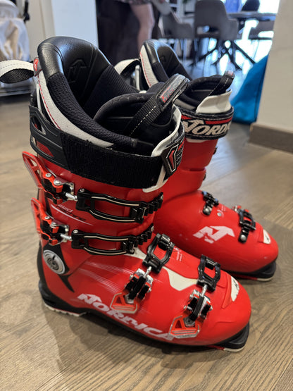 scarponi sci Nordica speedmachine 130 tg. 27.5 usati