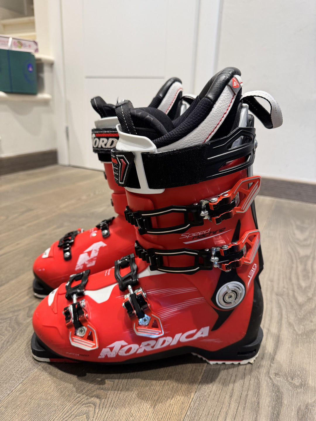 scarponi sci Nordica speedmachine 130 tg. 27.5 usati