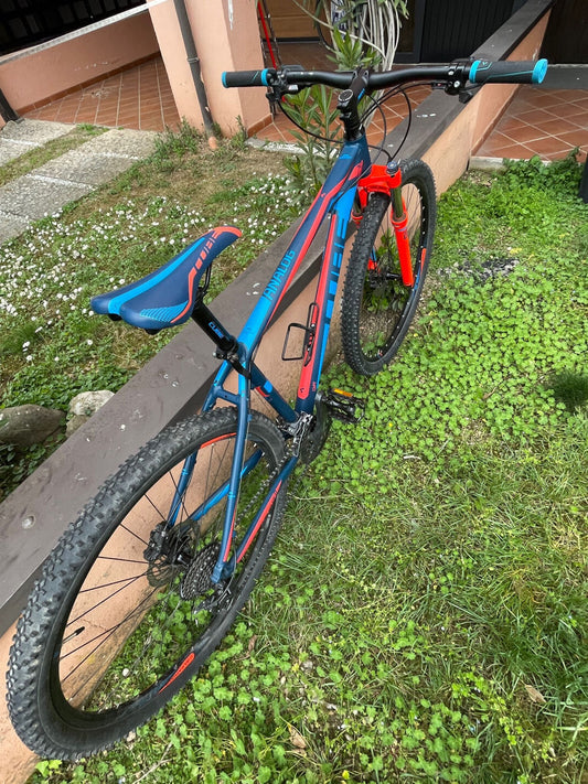 MTB CUBE Analog 29”
