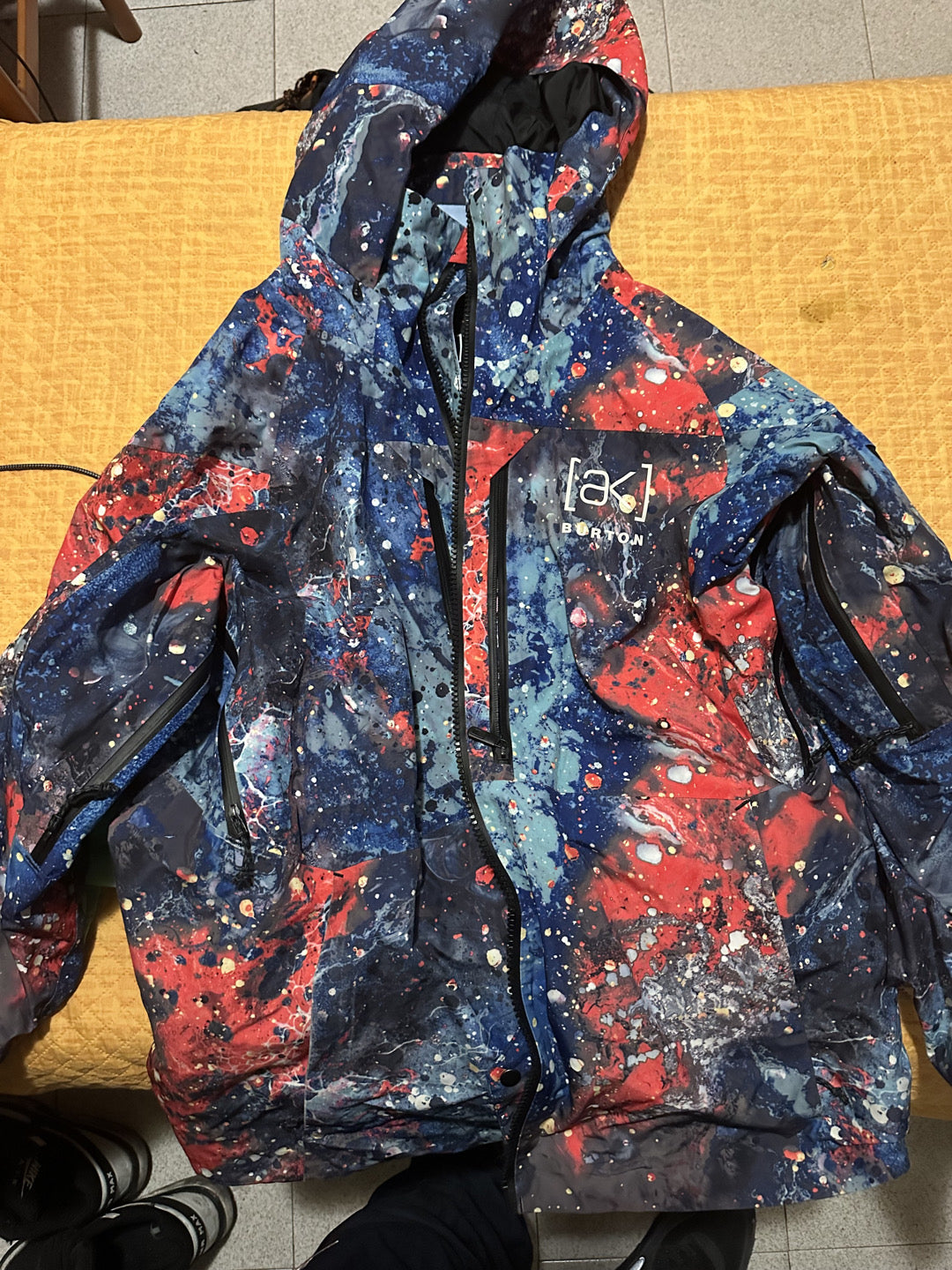 Giacca snowboard Burton AK tg L usata poco