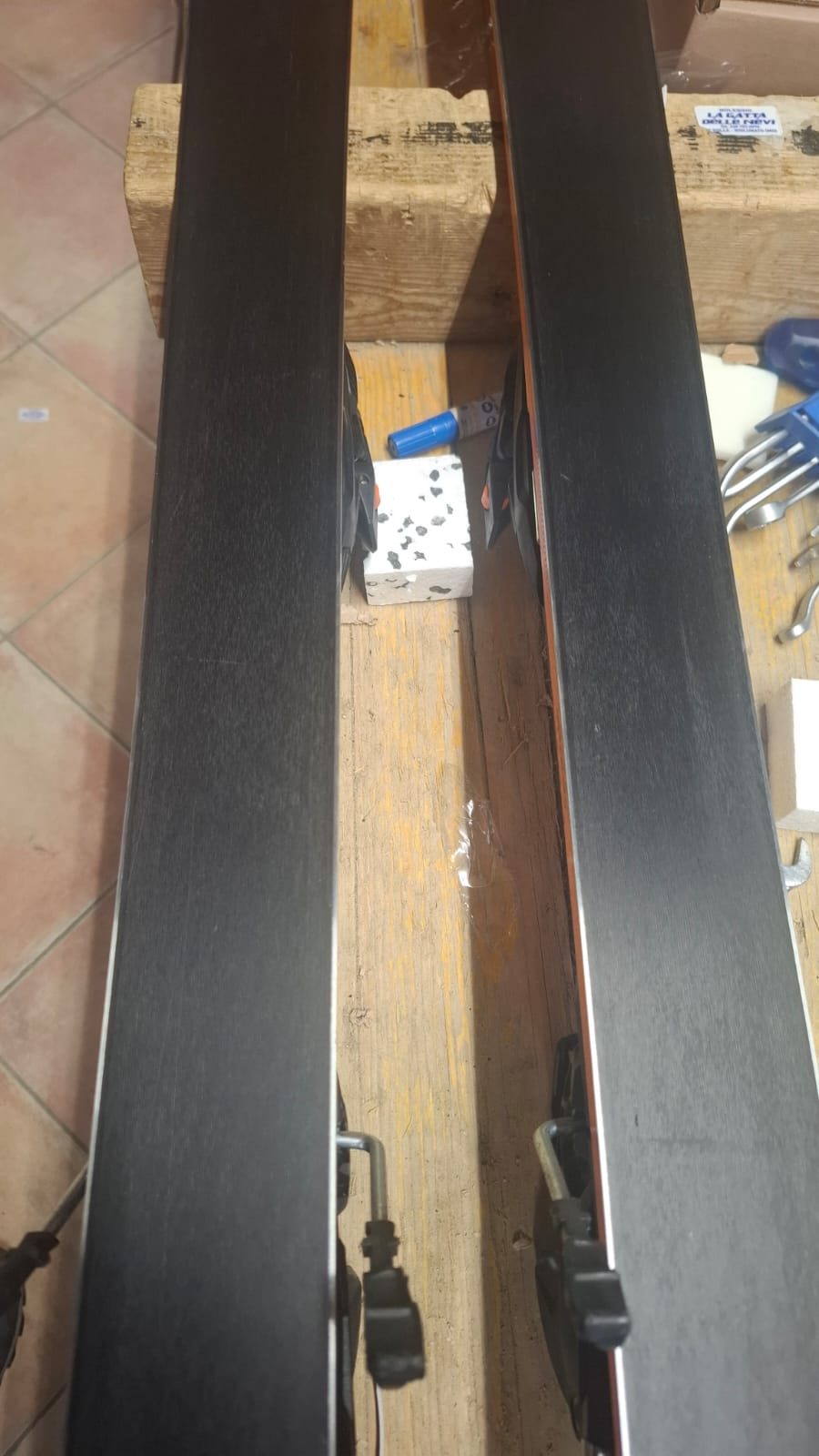 Sci Blizzard Thunderbird LTD 170cm r18m usati