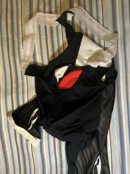 set maglia e pantaloncini Gist L