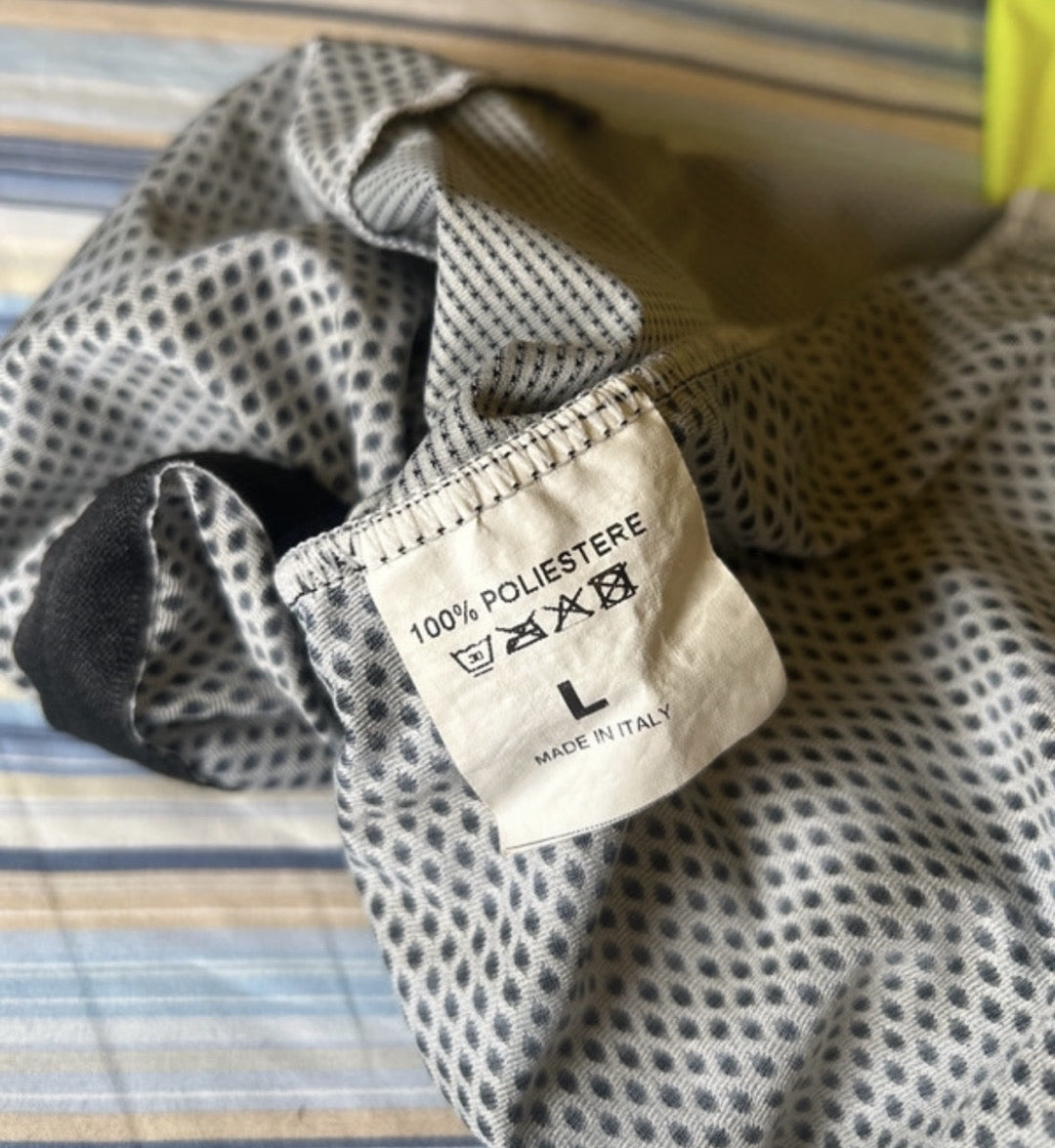 set maglia e pantaloncini Gist L