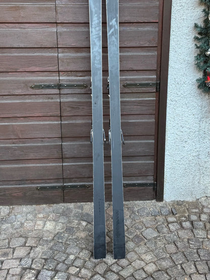 Sci SuperG Atomic 210cm r45 usati