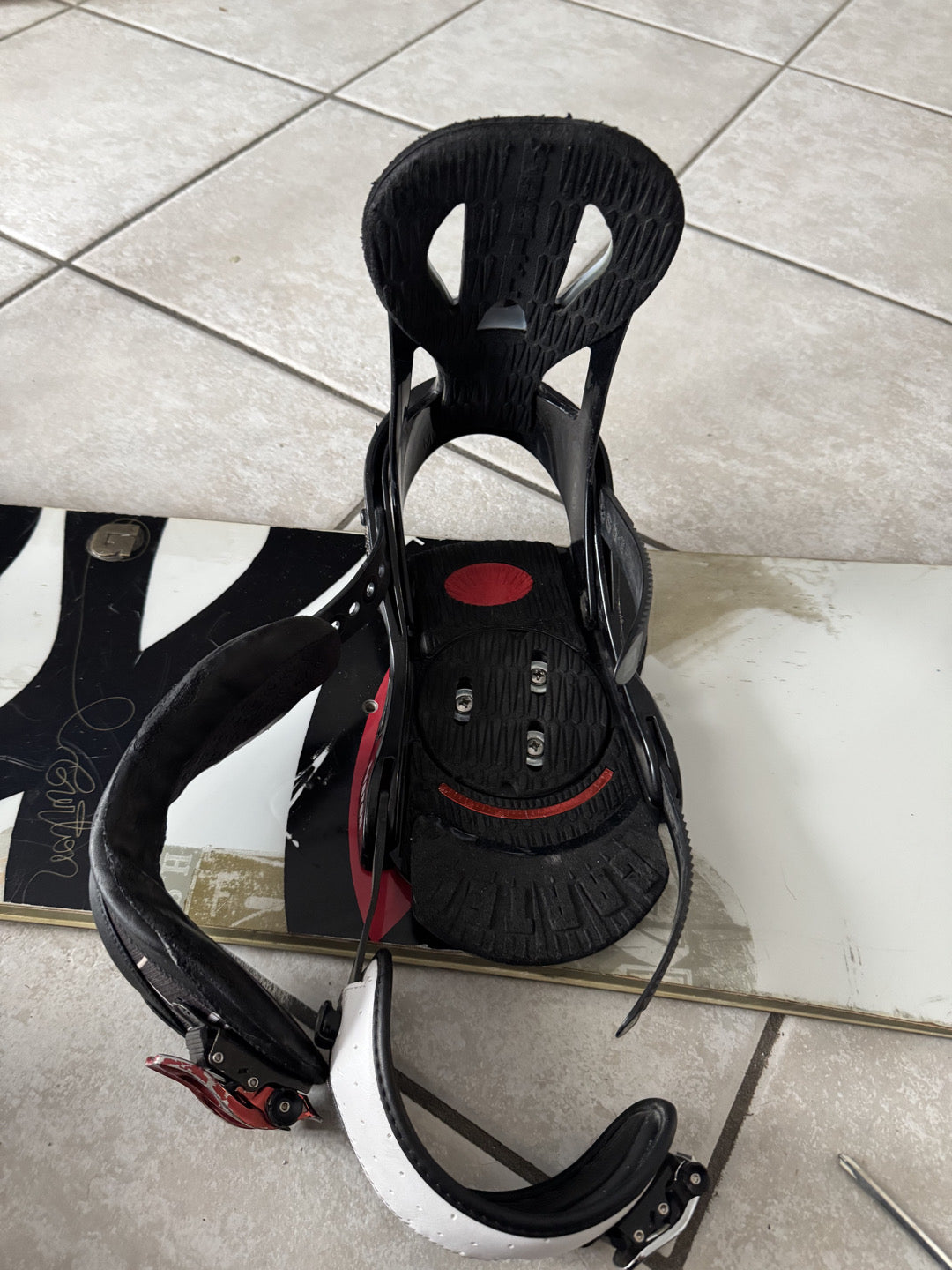 Tavola snowboard Burton Custom 158cm usata + Attacchi Burton Cartel