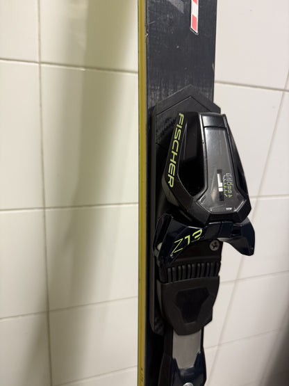 sci Fischer RC 175cm r18 usati