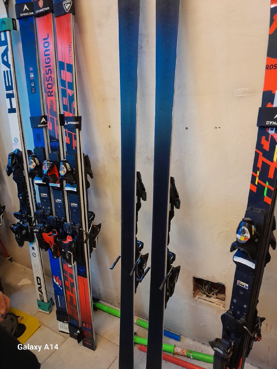 sci agonismo Head WC Rebels SL 144 cm usati