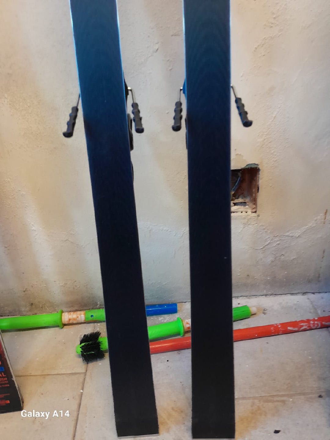 sci agonismo Head WC Rebels SL 144 cm usati