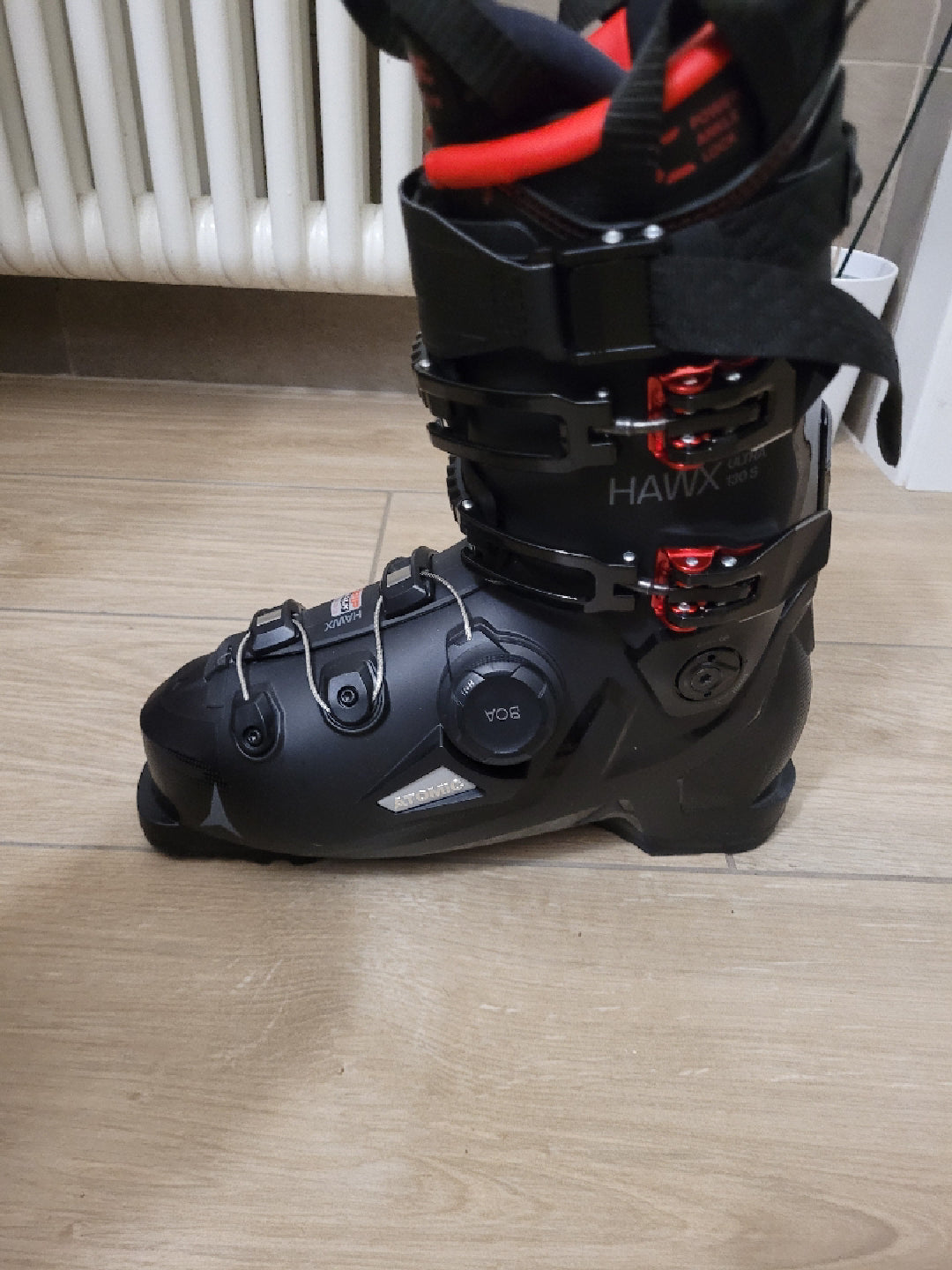 Atomic HAWX Ultra 130 Boa tg 27 / 27.5 usato