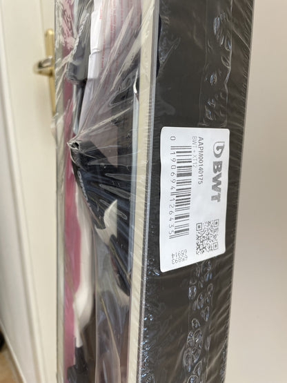 Sci BWT 175cm nuovo + bastoncini