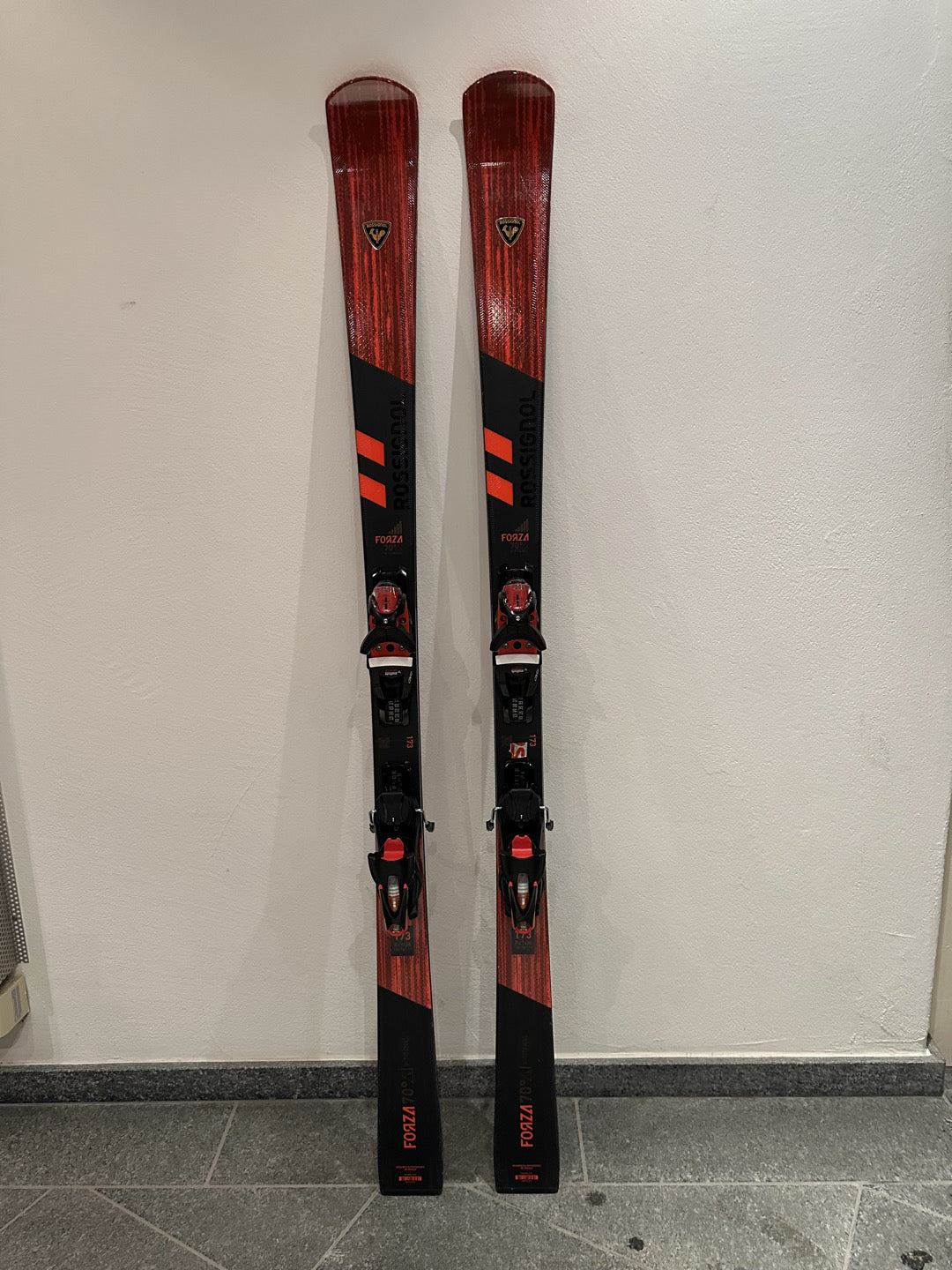 Sci Rossignol Forza 70 173cm r14 usati