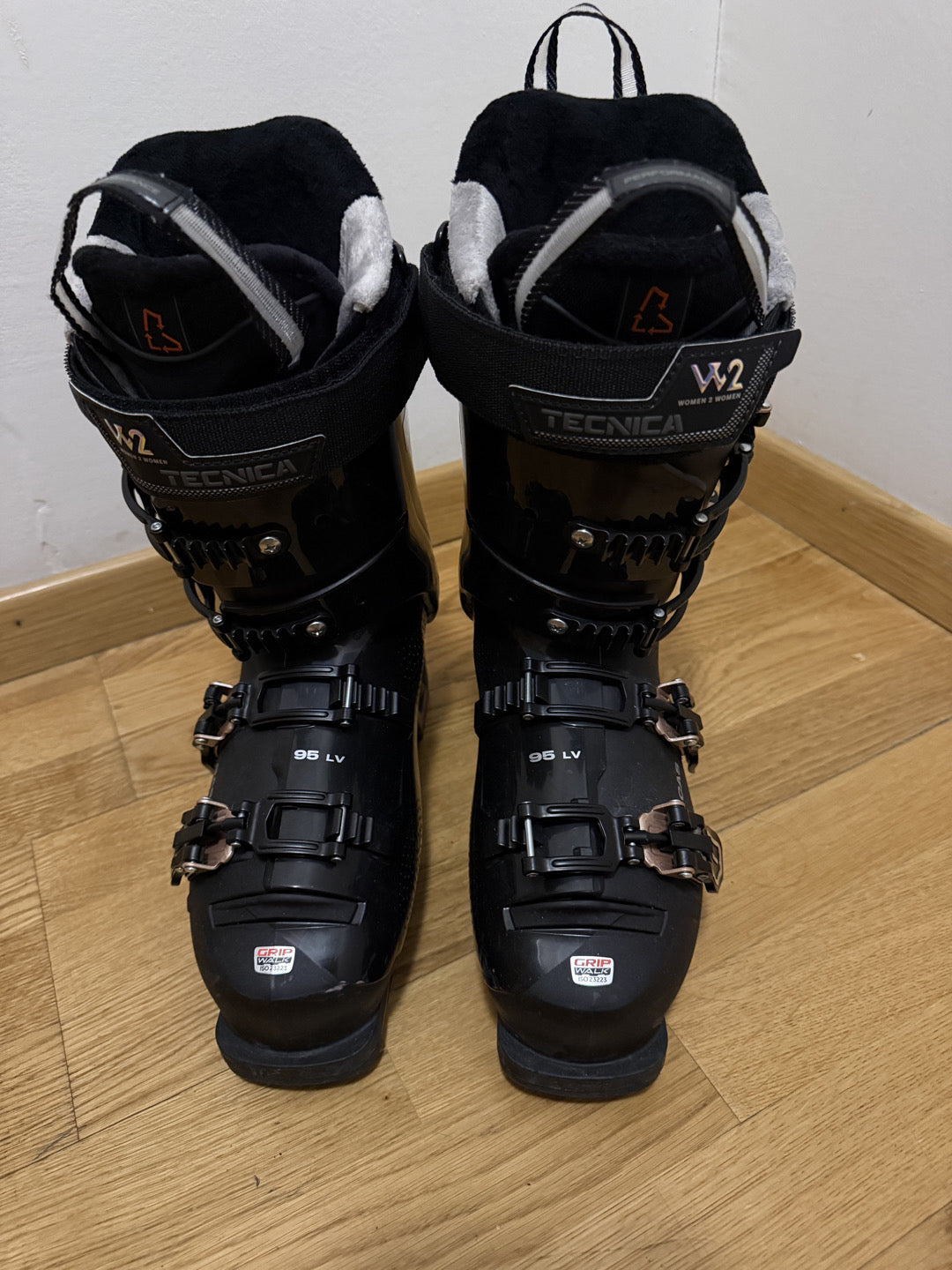 Scarponi sci donna Tecnica Mach1 LV 95 W2 2025 tg. 25-25.5 usati